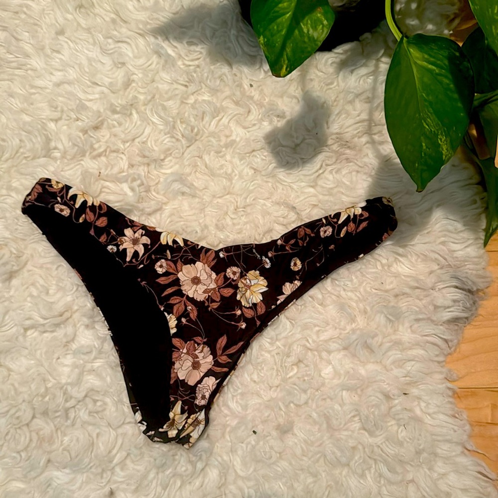 RIP CURL floral bikini bottom swim size medium m